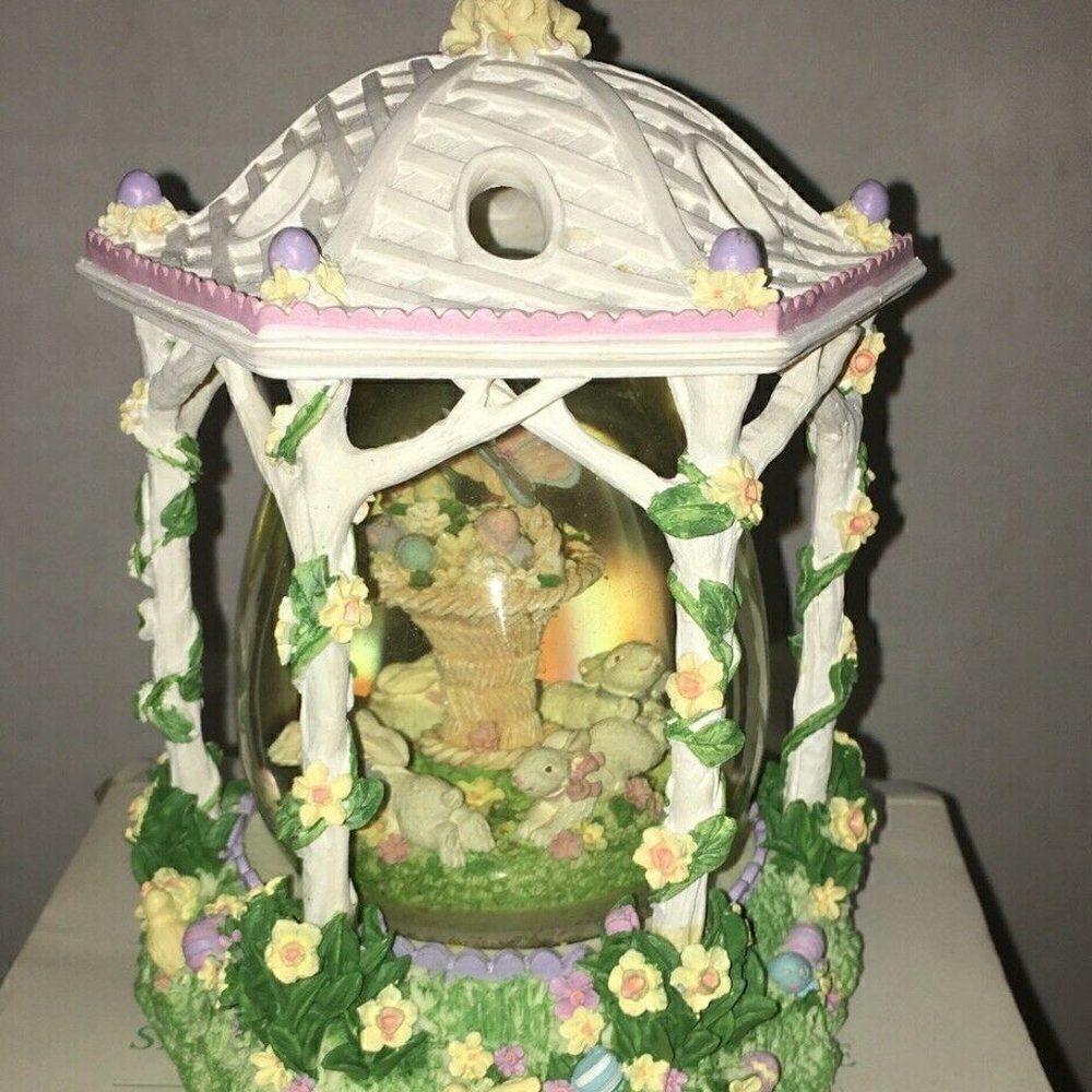 Avon 2003 Spring Easter Bunny Water Globe w/ Original Packaging‎